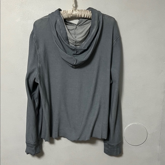 Barefoot Dreams Malibu Collection Lightweight Hoodie - Picture 5 of 5